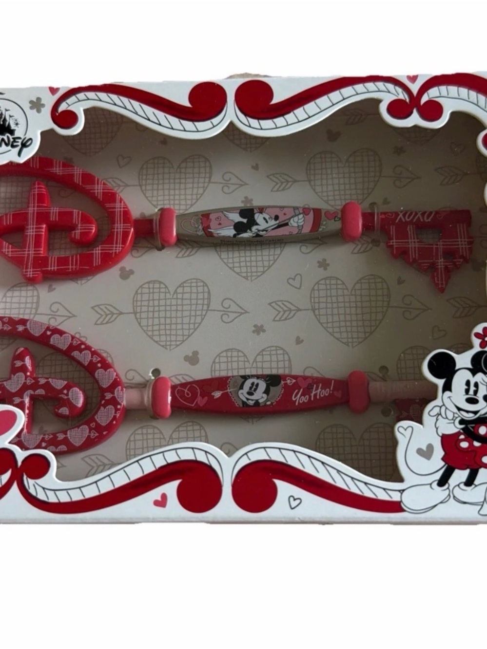 Disney Mickey & Minnie Mouse Couple Gift Valentine’s Heart Key Collectible Set